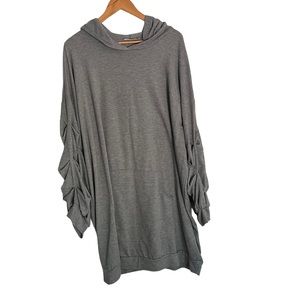 K GLAM Rouched sleeve hooded sweater size 3x gray